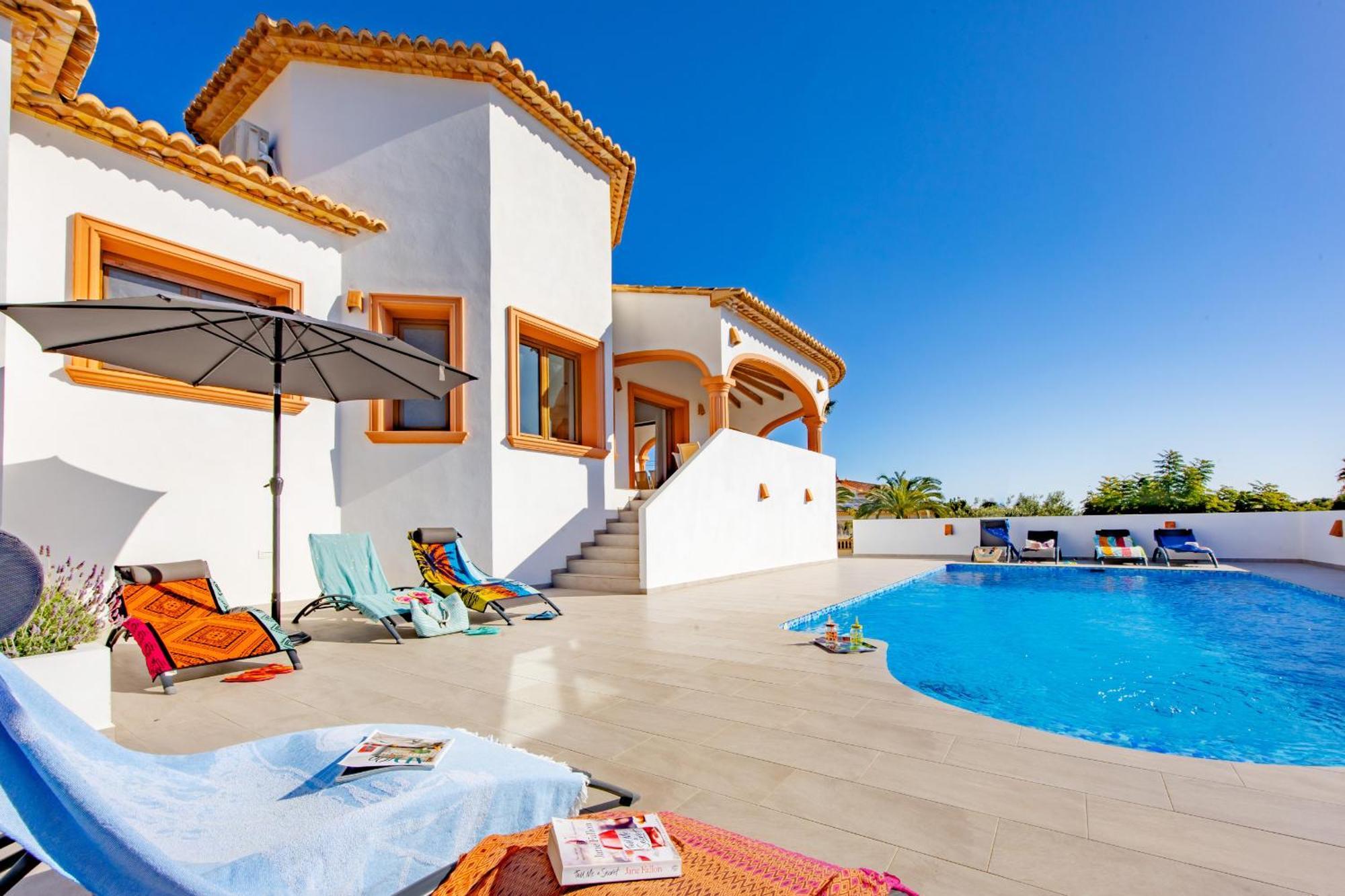 Villa Altamira - Plusholidays 卡尔佩 外观 照片